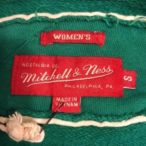 Mitchell & Ness Celtics hoodie - Picture 5 of 8